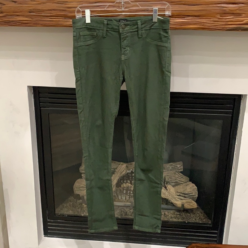 Just Black: Sz 27 Olive Green Lightweight Jeans